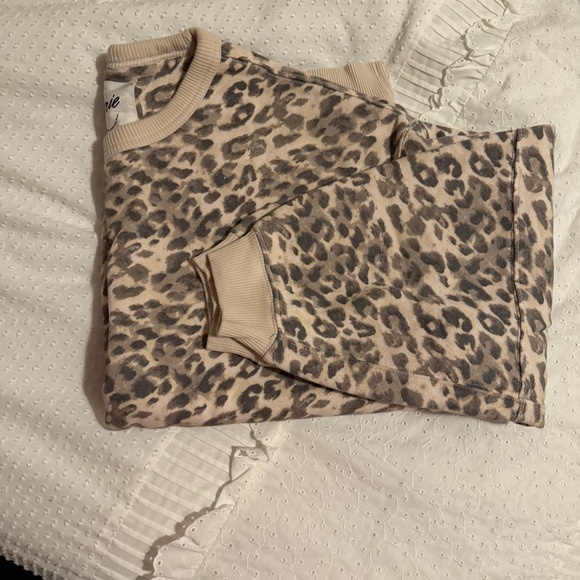 Aerie Très Chic Sweatshirt - Picture 2 of 2